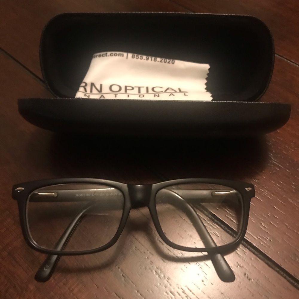 Eye glasses